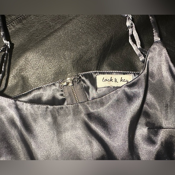 Lock & Key Satin Bralette (M) - Picture 3 of 3